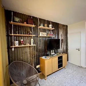 Kermia House 43 Apartament